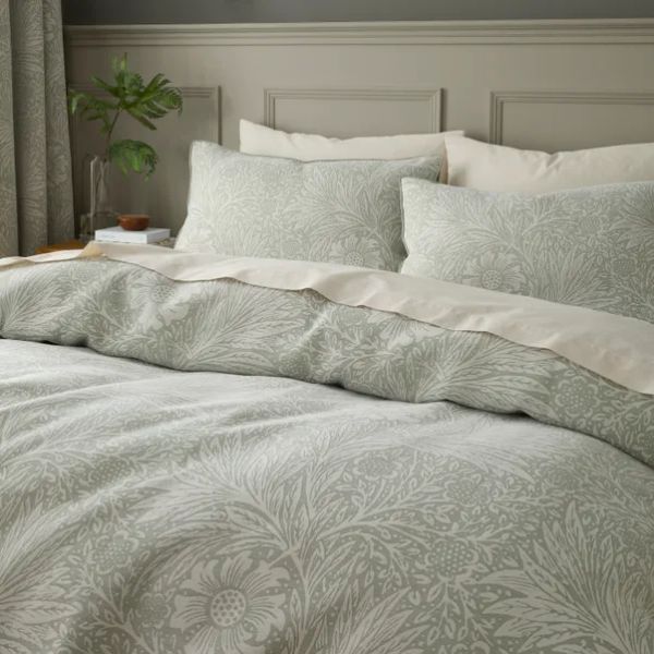 Marigold Jacquard Duvet Cover & Pillowcase Set recycled polyester